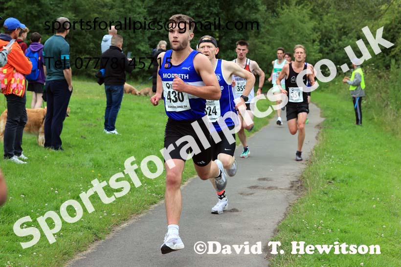 Senior men, 2024 Sunderland Harriers 5k, Silksworth, Sunderland.  Photo: David T. Hewitson/Sports for All Pics